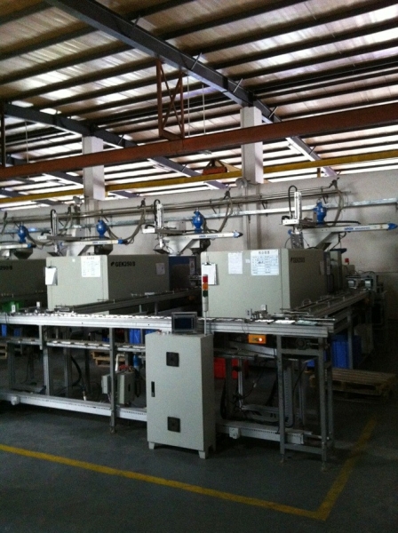 浩能機(jī)械手使用案例