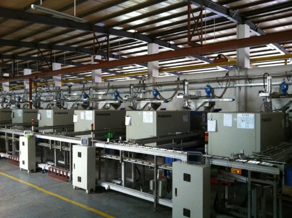 浩能機(jī)械手使用案例